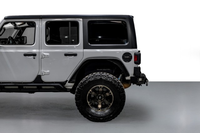 2018 Jeep Wrangler Unlimited Sahara 11