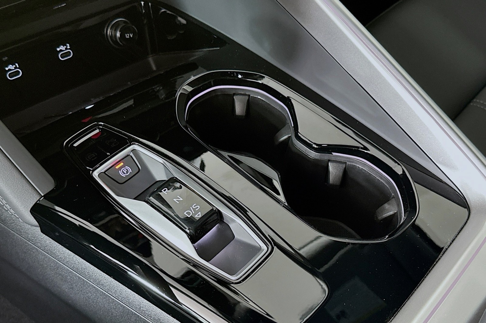 New 2026 Florett Silver Metallic Audi Premium image 7