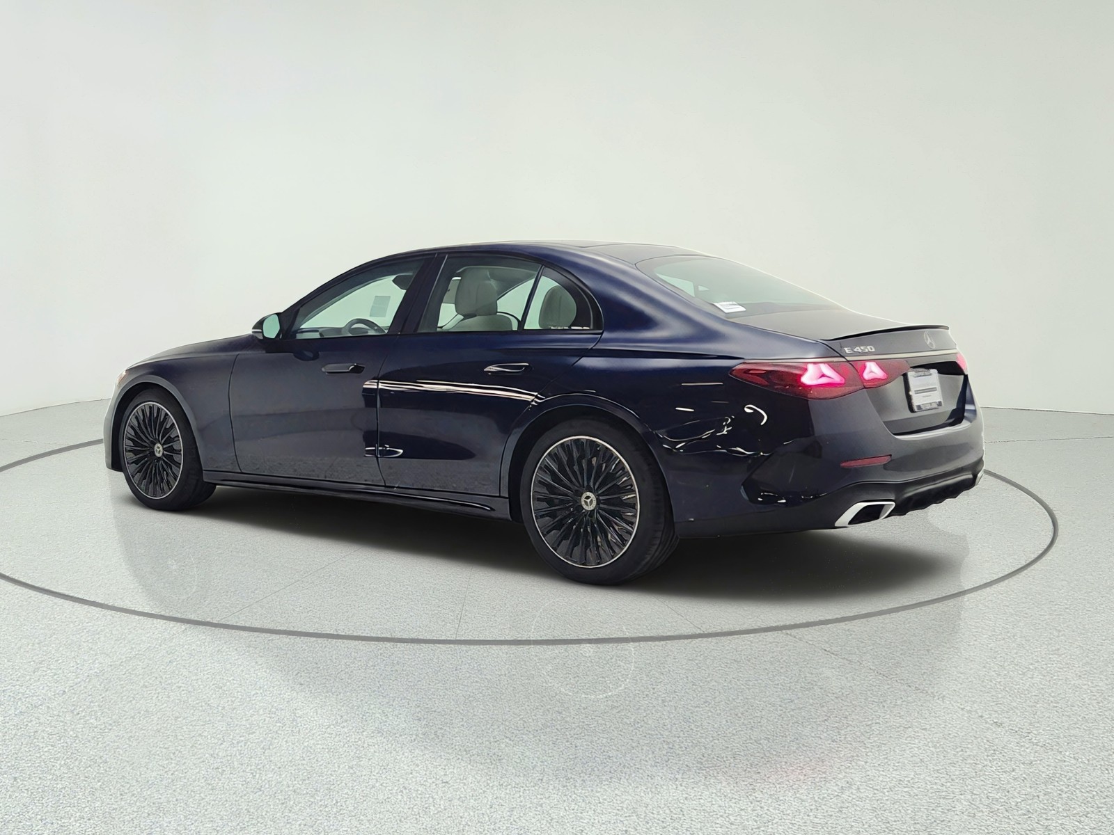 New 2027 Nautical Blue Metallic Mercedes-Benz E 450 4MATIC® Sedan image 7