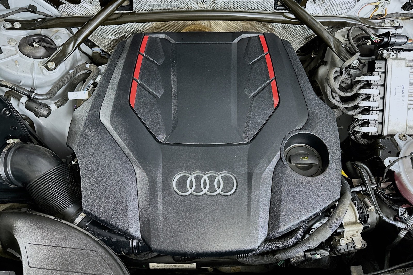 Used 2023 Florett Silver Metallic Audi Prestige image 13