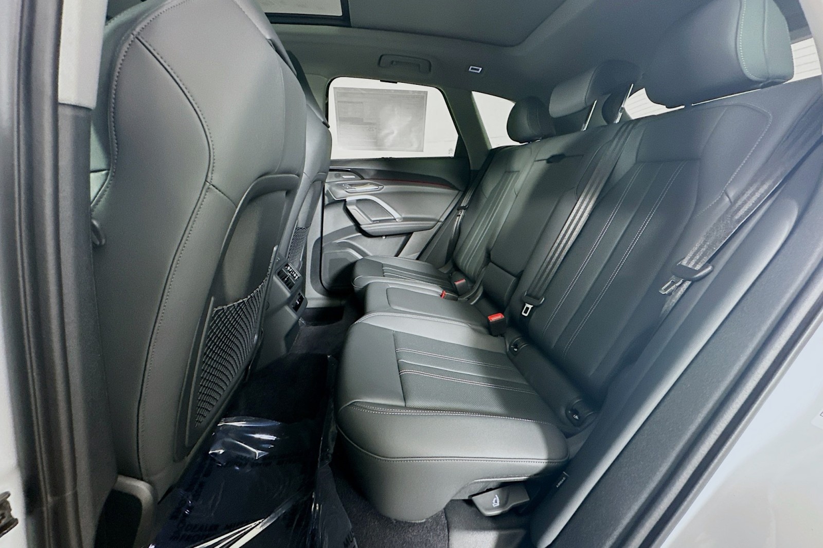 New 2025 Glacier White Metallic Audi Premium Plus image 9