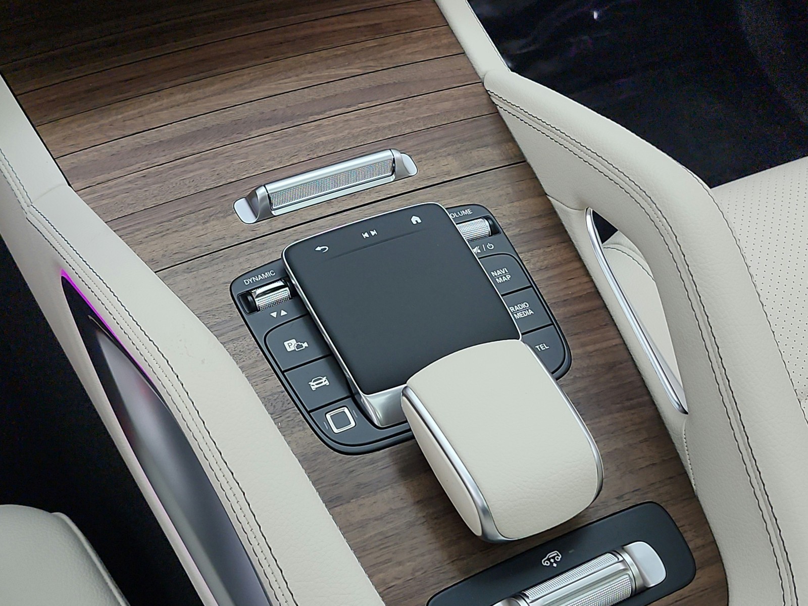 New 2026 Cirrus Silver Metallic Mercedes-Benz GLE 450 image 9