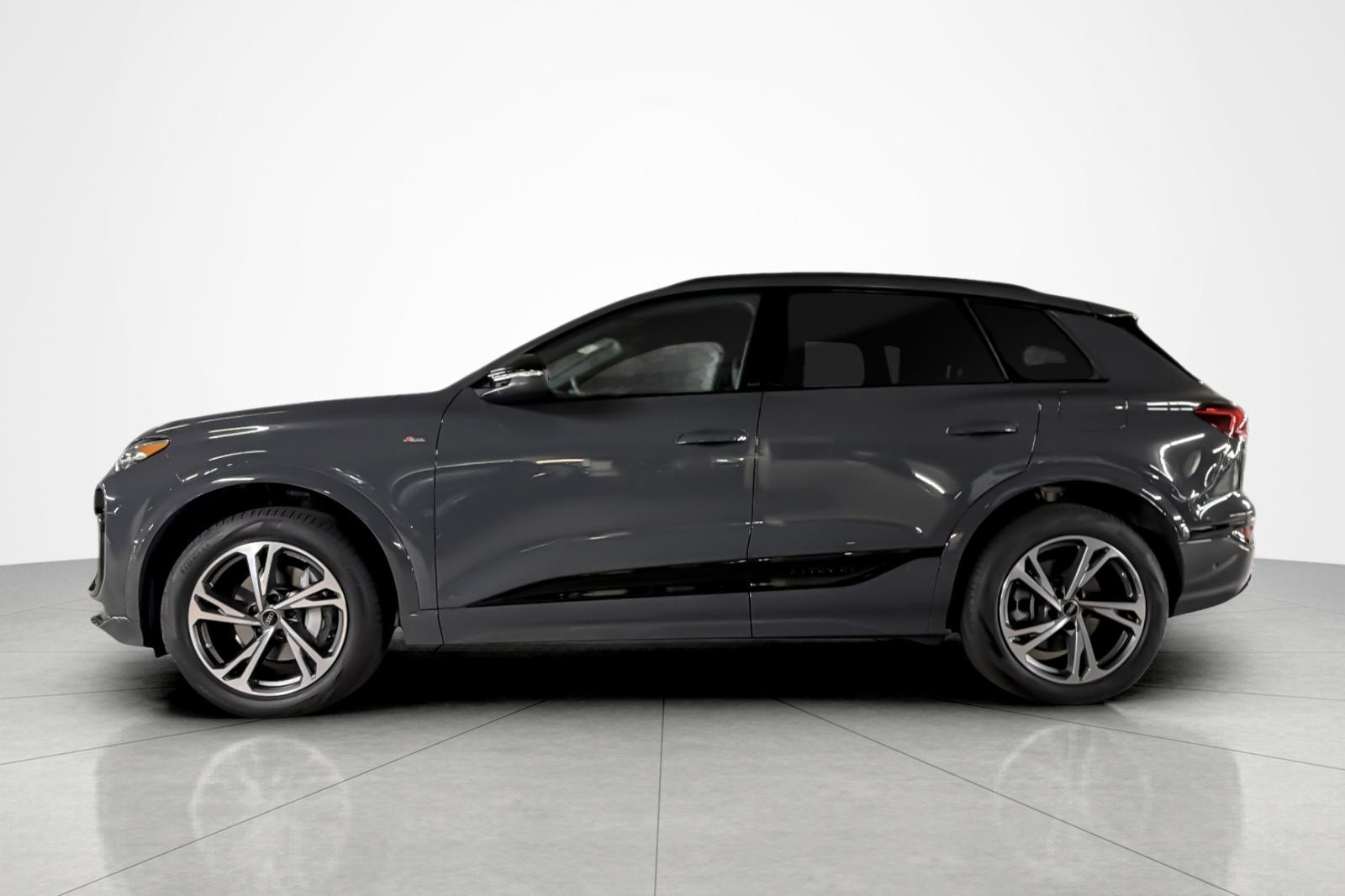 New 2027 Magnet Gray Audi Premium Plus quattro image 3