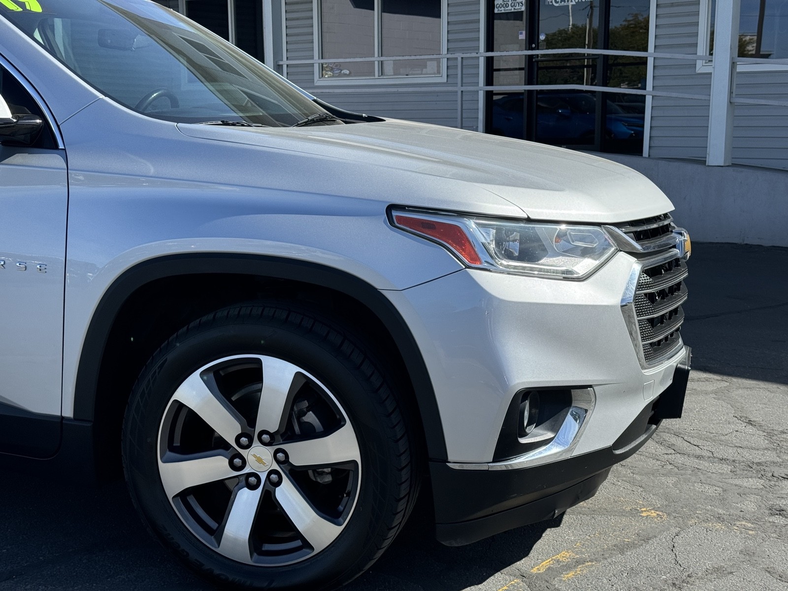 2019 Chevrolet Traverse LS 2