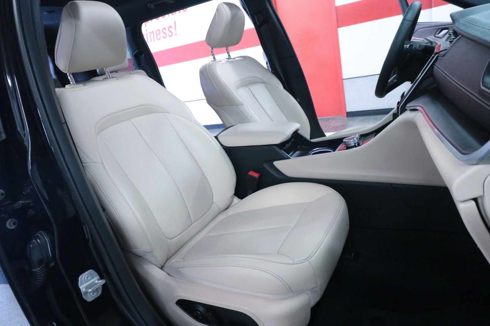 Used Car 2024 Jeep Grand Cherokee L  Limited For Sale Under $35,000 In Austin, Texas