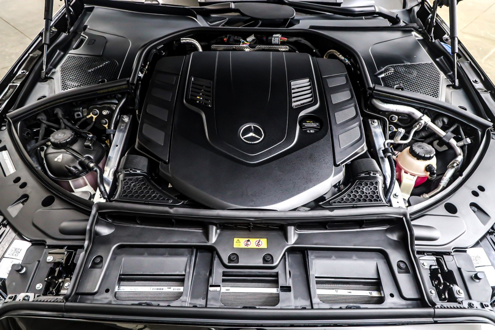 New 2026 Black Mercedes-Benz S 580 image 11