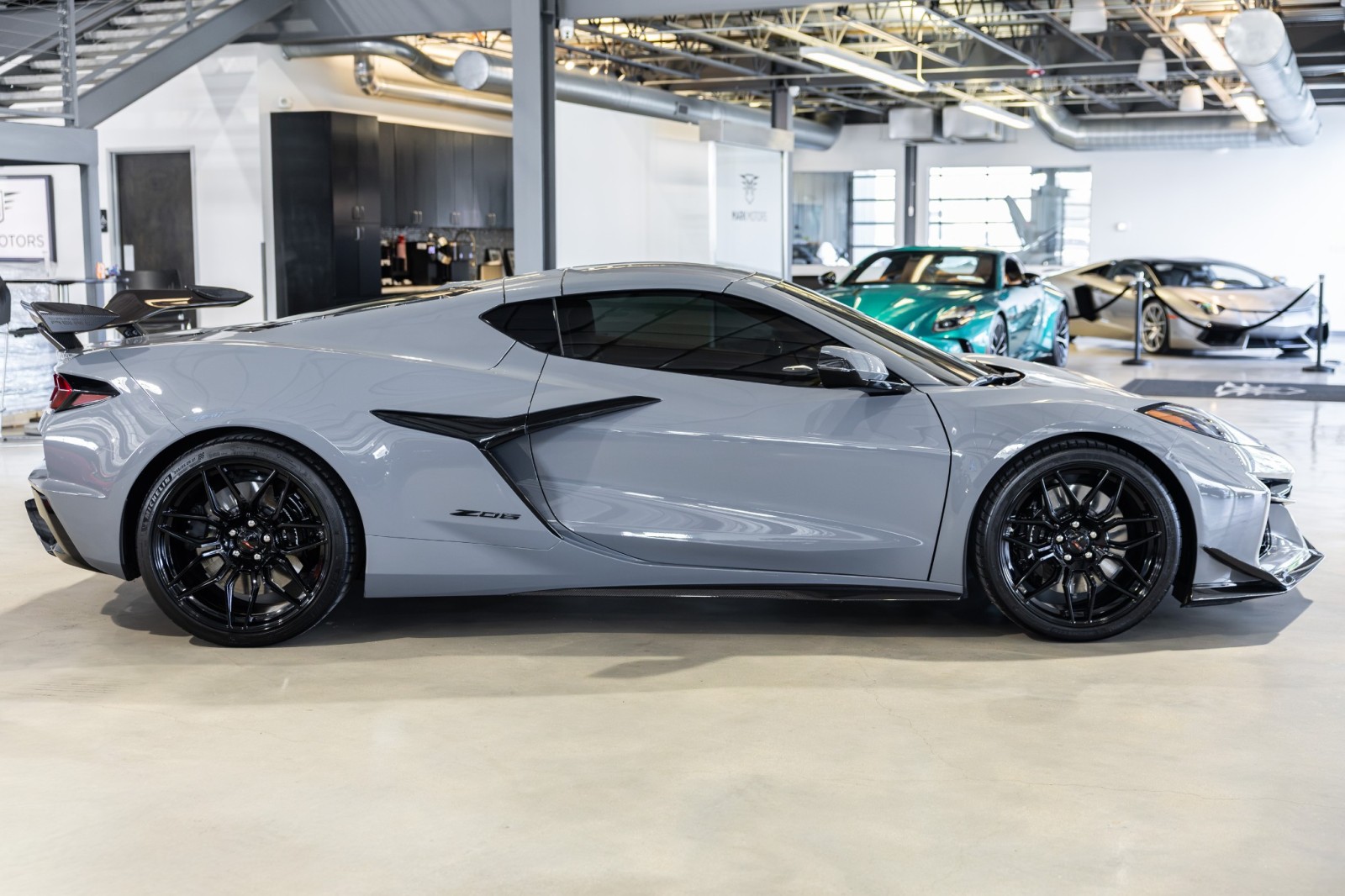 Used Car 2024 Chevrolet Corvette  3lz - Carbon Fiber Aero Package - Sea Wolf Gray Tricoat Paint - One Owner For Sale Under $130,000 In Boerne, Texas