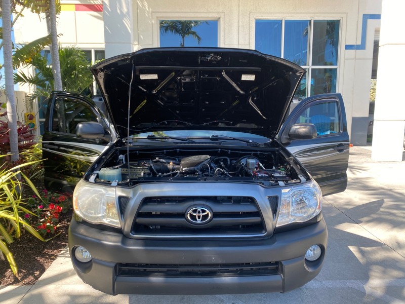 2007 Toyota Tacoma 4 DR CAMPER TOP LOW MILES 52,954 in , 