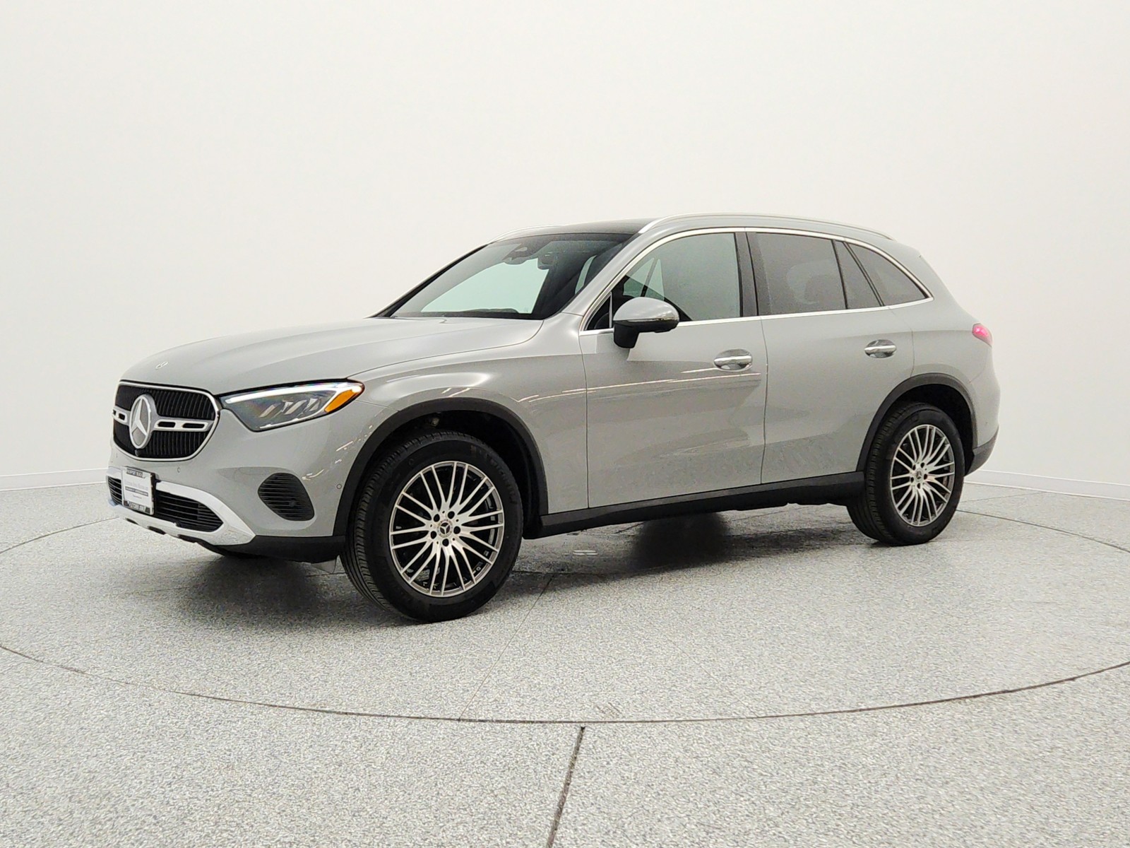 2026 Mercedes-Benz GLC GLC 300's photo