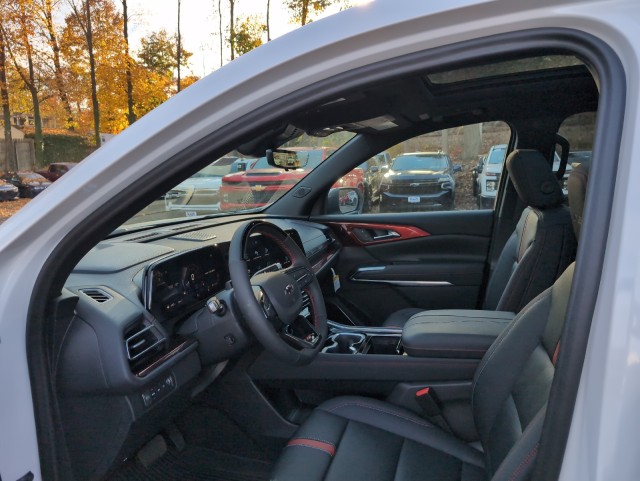 2024 Chevrolet Traverse AWD RS 41