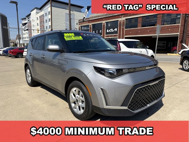 Silver 2025 Kia Soul LX FWD SUV / Crossover Front-Wheel Drive Automatic