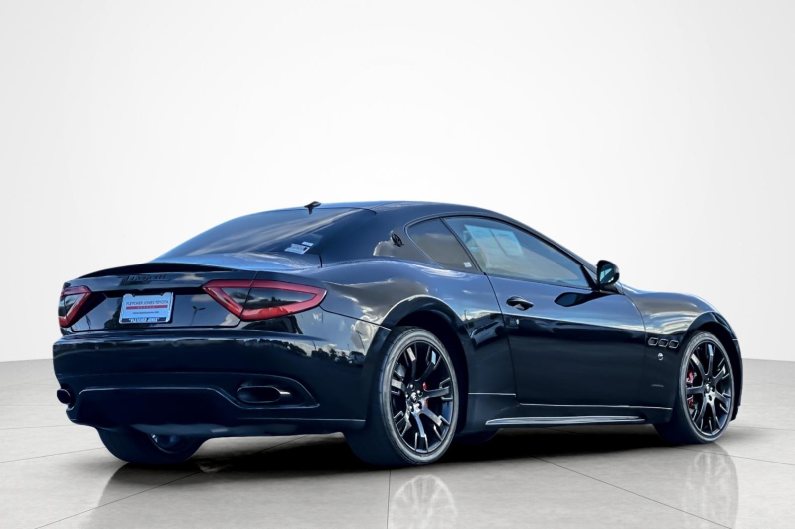 Used 2012 BLACK Maserati S image 5