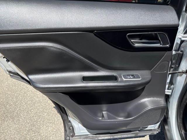 JaguarF-PACE31