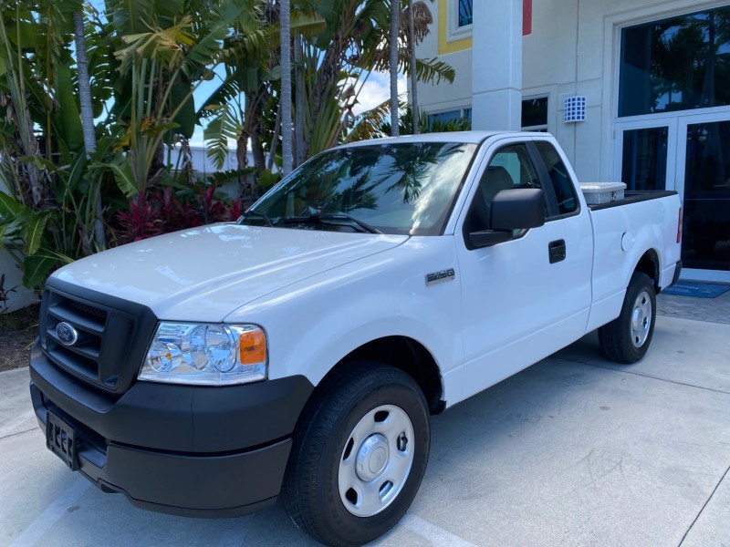 2005 Ford F-150 PU STX LOW MILES 18,931 in , 