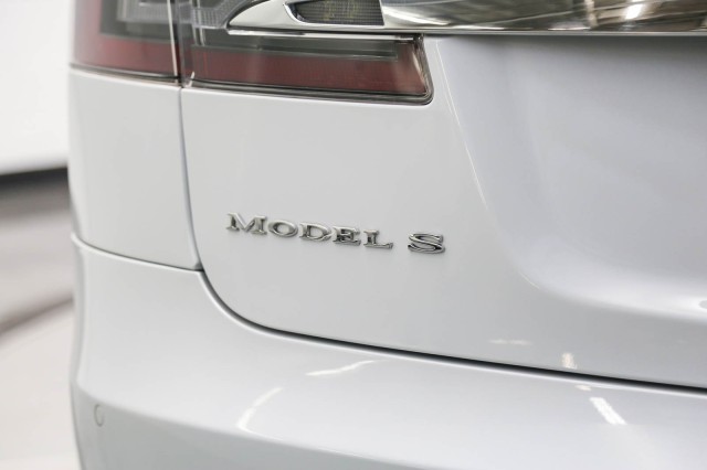 2016 Tesla Model S 70 kWh Battery 11