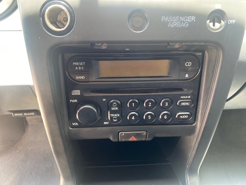 2002 Nissan Frontier 2WD XE XCAB 5 SPD AC 4 CYL in ,