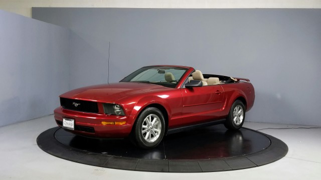 2006 Ford Mustang Deluxe 3