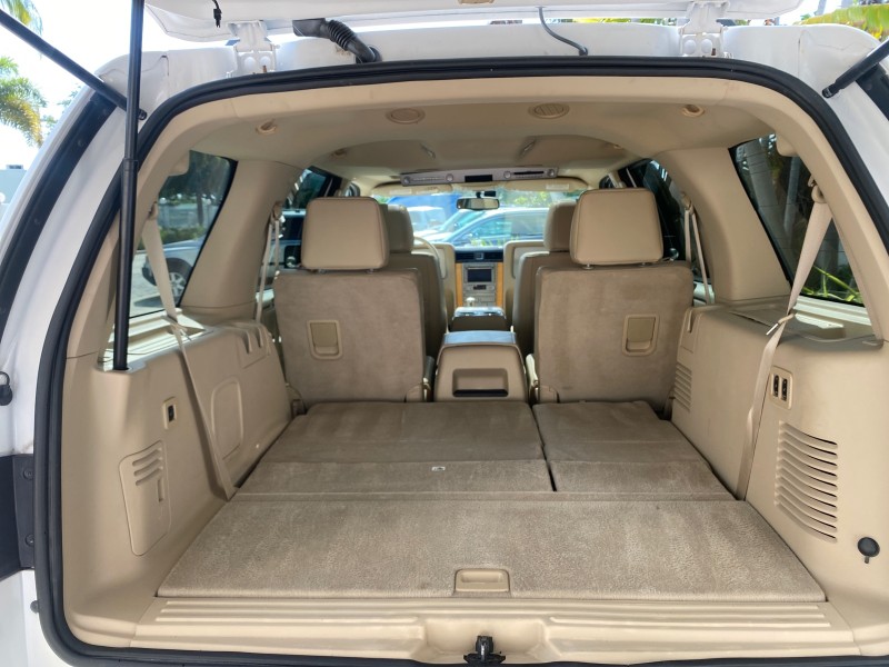 2010 Lincoln Navigator 4WD SUNROOF LOW MILES 31,209 in , 
