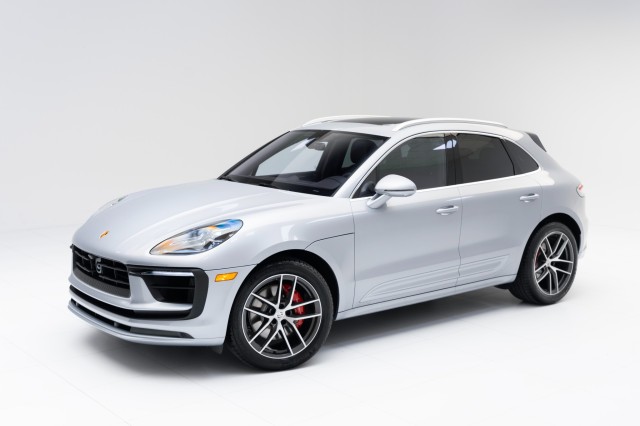 2025  Macan S in , 