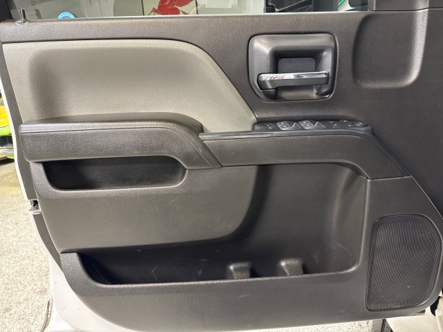 2020 Chevrolet Silverado MD 5500 Duramax RWD Utility/ Service Bed in , 