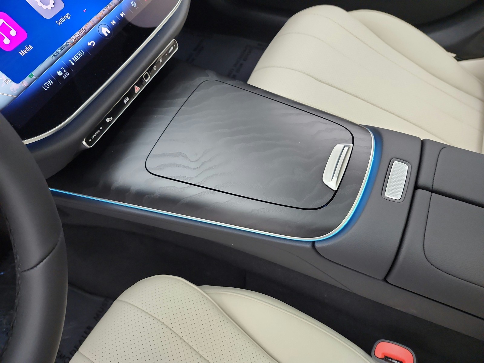 New 2026 Polar White Mercedes-Benz E 350 RWD Sedan image 9