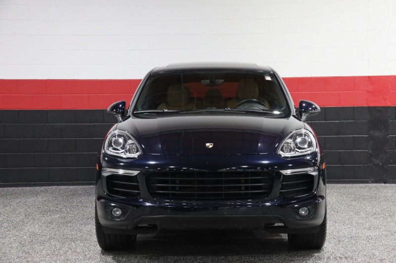 2016 Porsche Cayenne S E-Hybrid 4dr Suv in ,