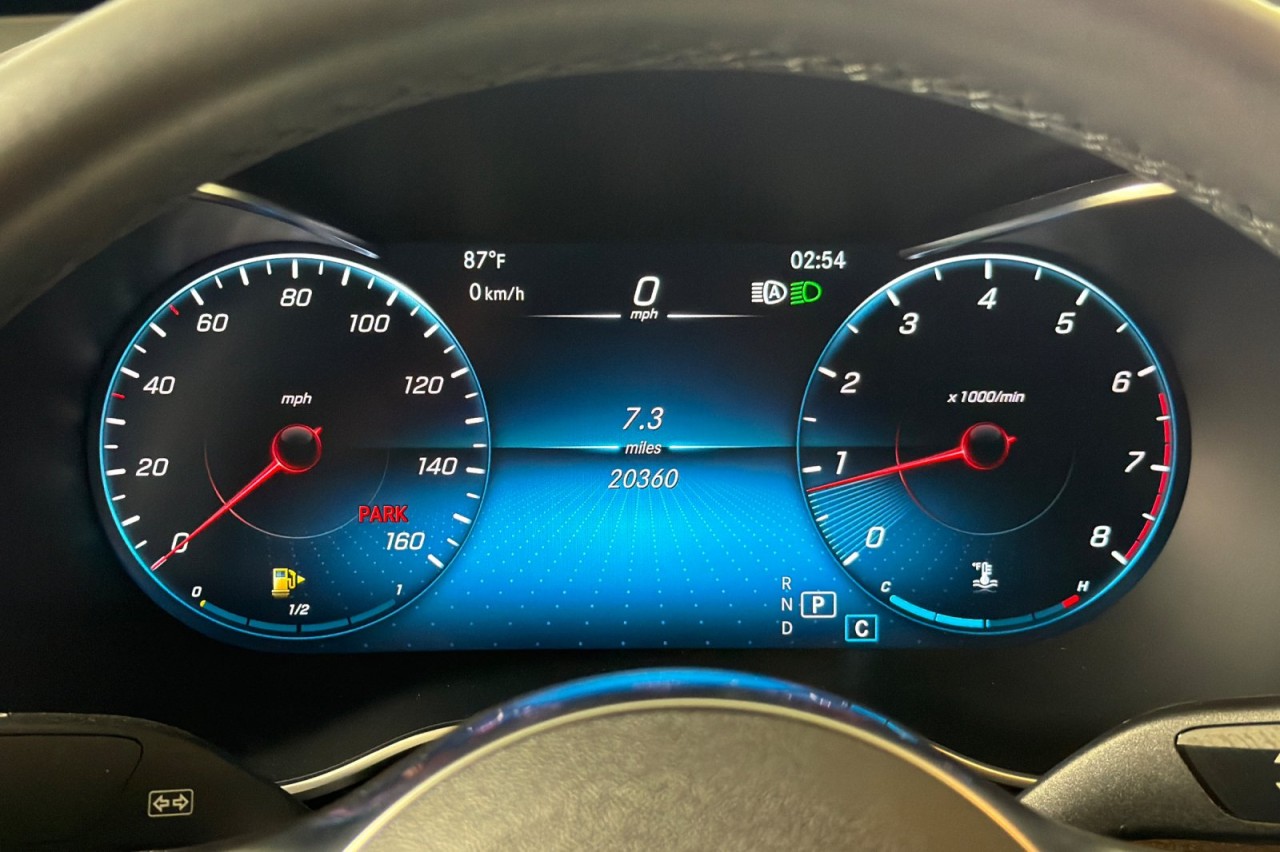 Used 2022 Black Mercedes-Benz GLC 300 image 22