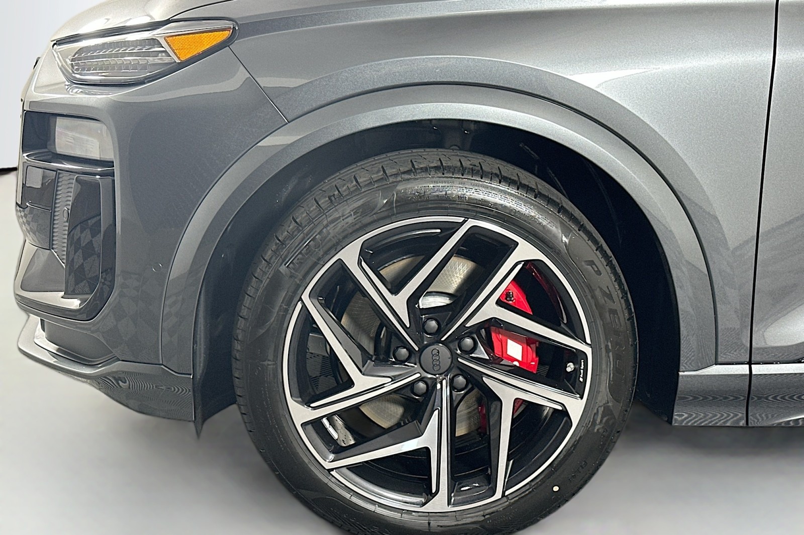 New 2027 Daytona Gray Pearl Effect Audi Premium Plus image 11