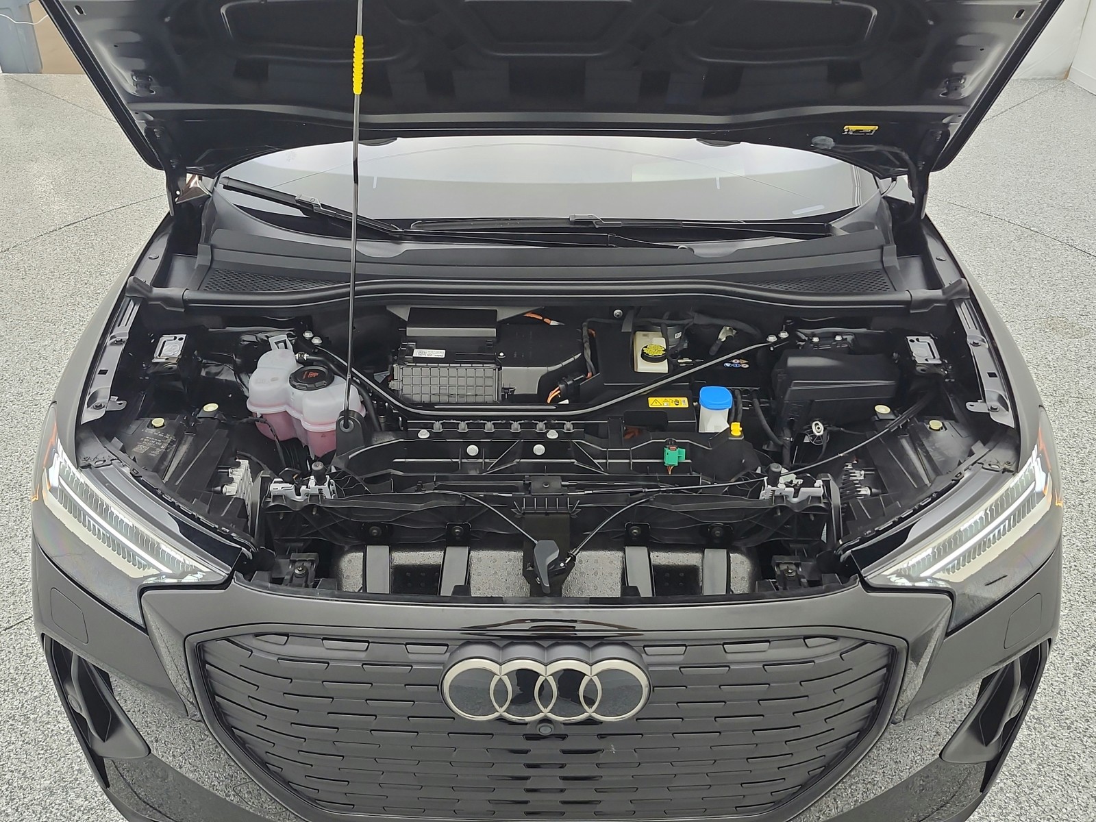 Used 2024 Mythos Black Metallic Audi Prestige 55 quattro image 21