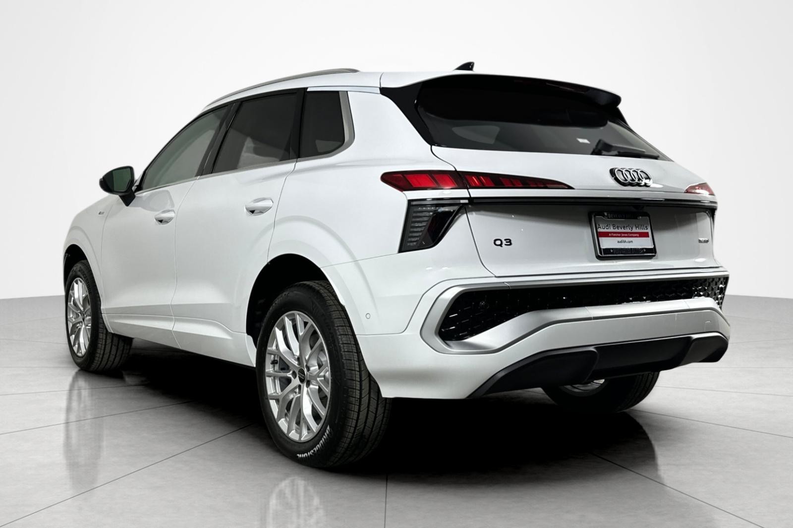 New 2026 Arkona White Audi S line quattro image 4