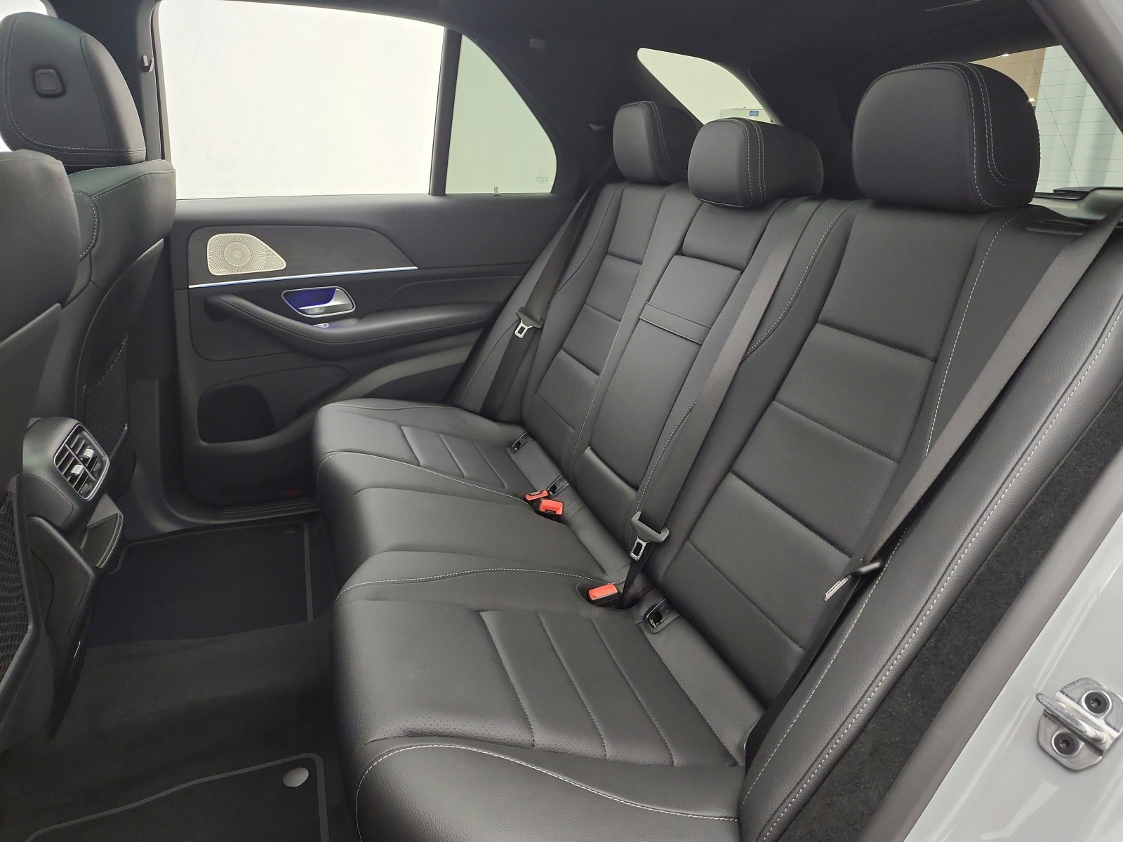 New 2026 MANUFAKTUR Alpine Grey Mercedes-Benz GLE 350 image 10