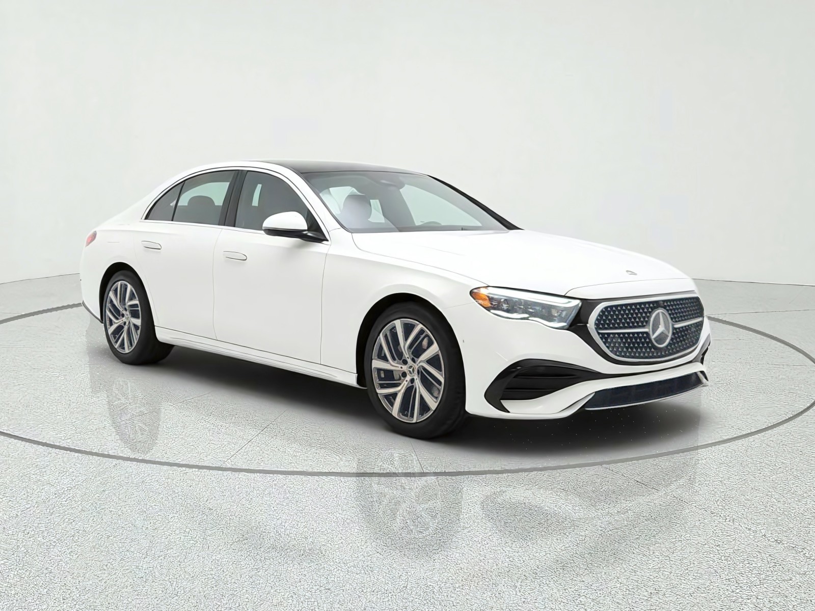 New 2027 Polar White Mercedes-Benz E 350 RWD Sedan image 3