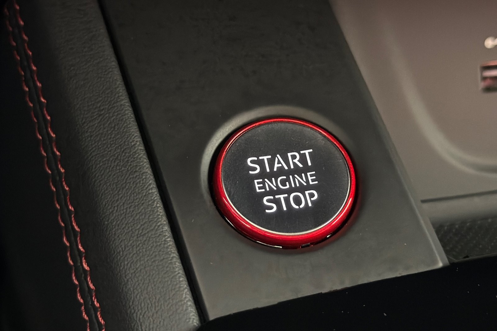 Used 2023 Daytona Gray Pearl Effect Audi Premium Plus 3.0 TFSI quattro image 21