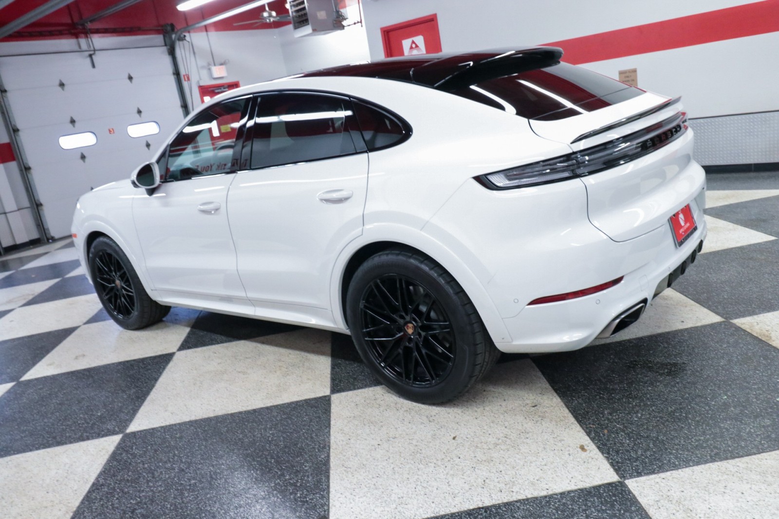 Used Car 2025 Porsche Cayenne  For Sale Under $90,000 In Austin, Texas