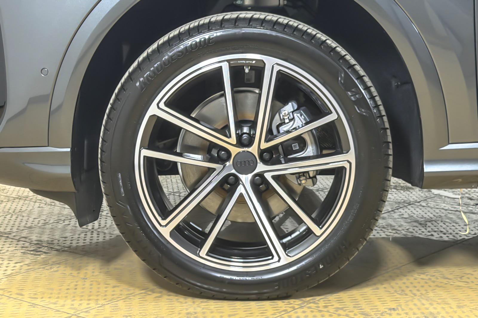 New 2026 Daytona Gray Pearl Effect Audi Premium Plus 2.0 TFSI quattro image 24