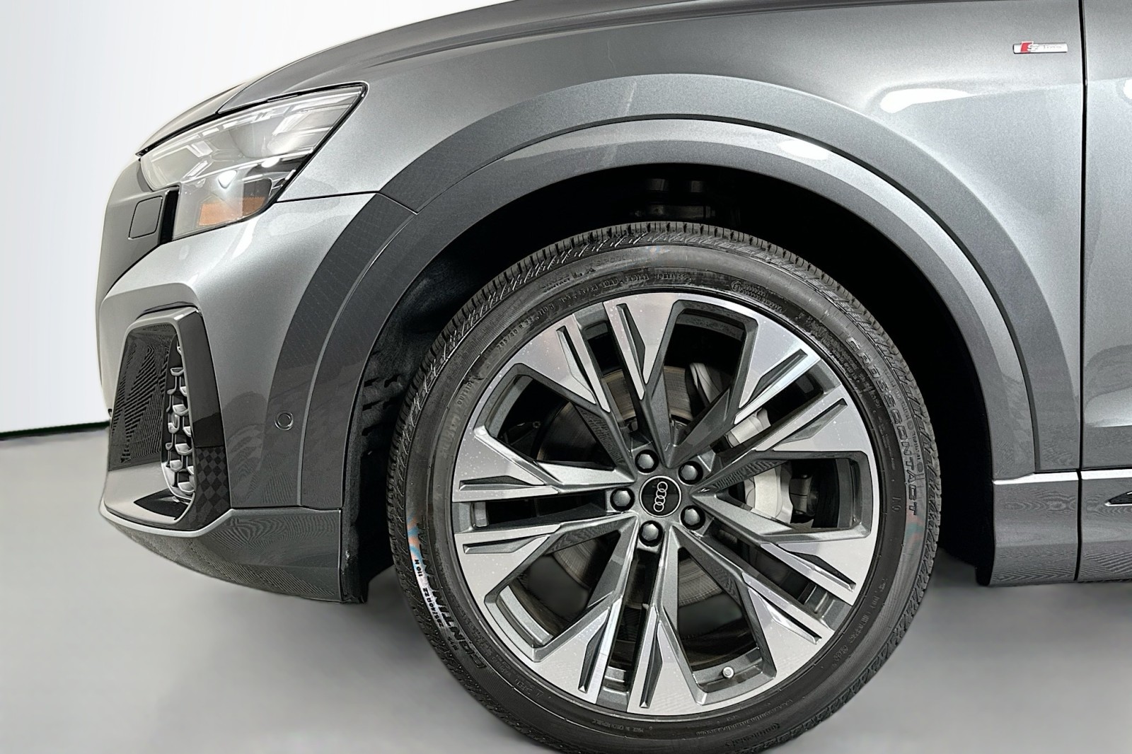 New 2026 Daytona Gray Pearl Effect Audi Prestige image 11