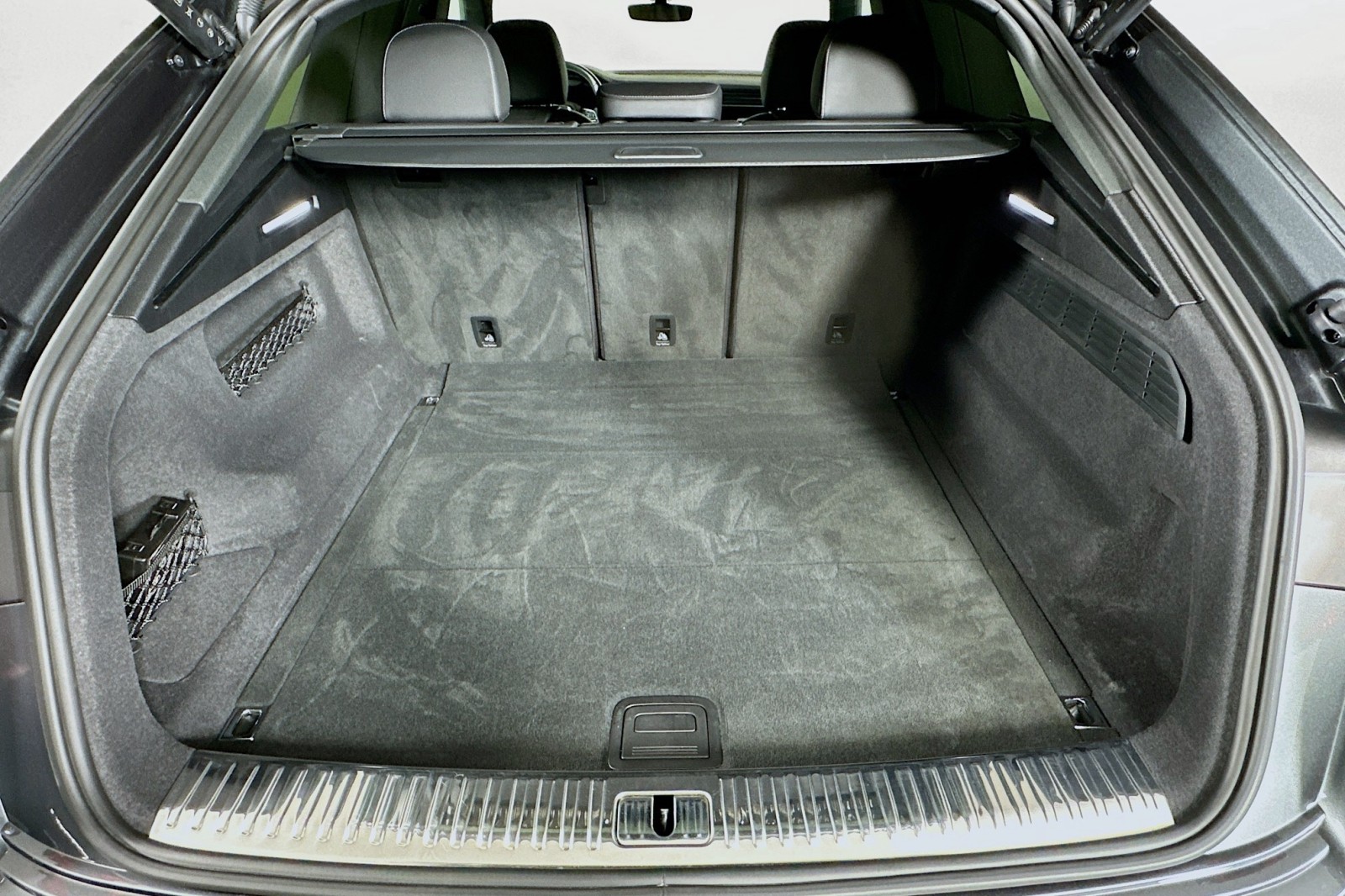 Used 2022 Daytona Gray Pearl Effect Audi Premium Plus image 22