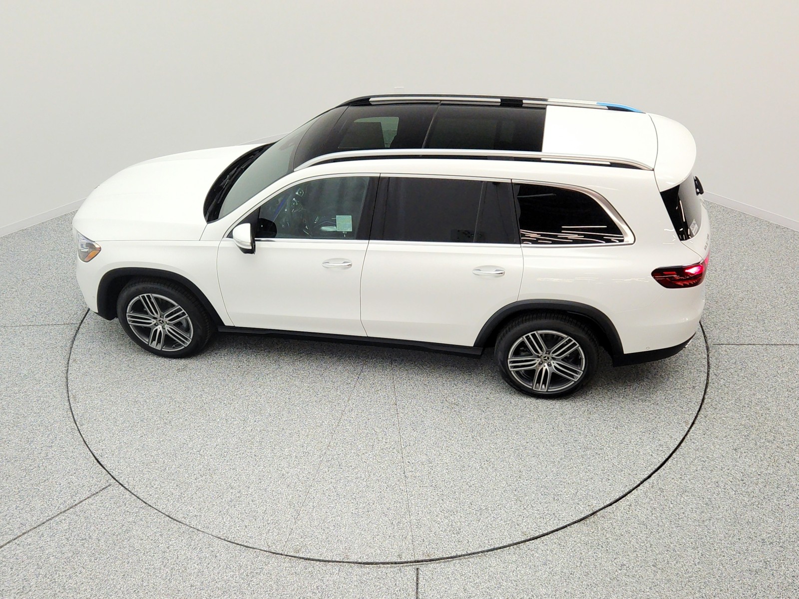 New 2026 Polar White Mercedes-Benz GLS 450 4MATIC® SUV image 23
