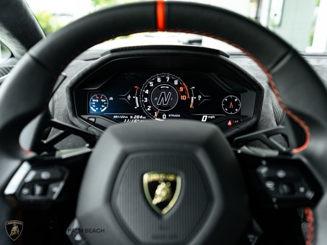 2023 Lamborghini Huracan Sterrato  in , 