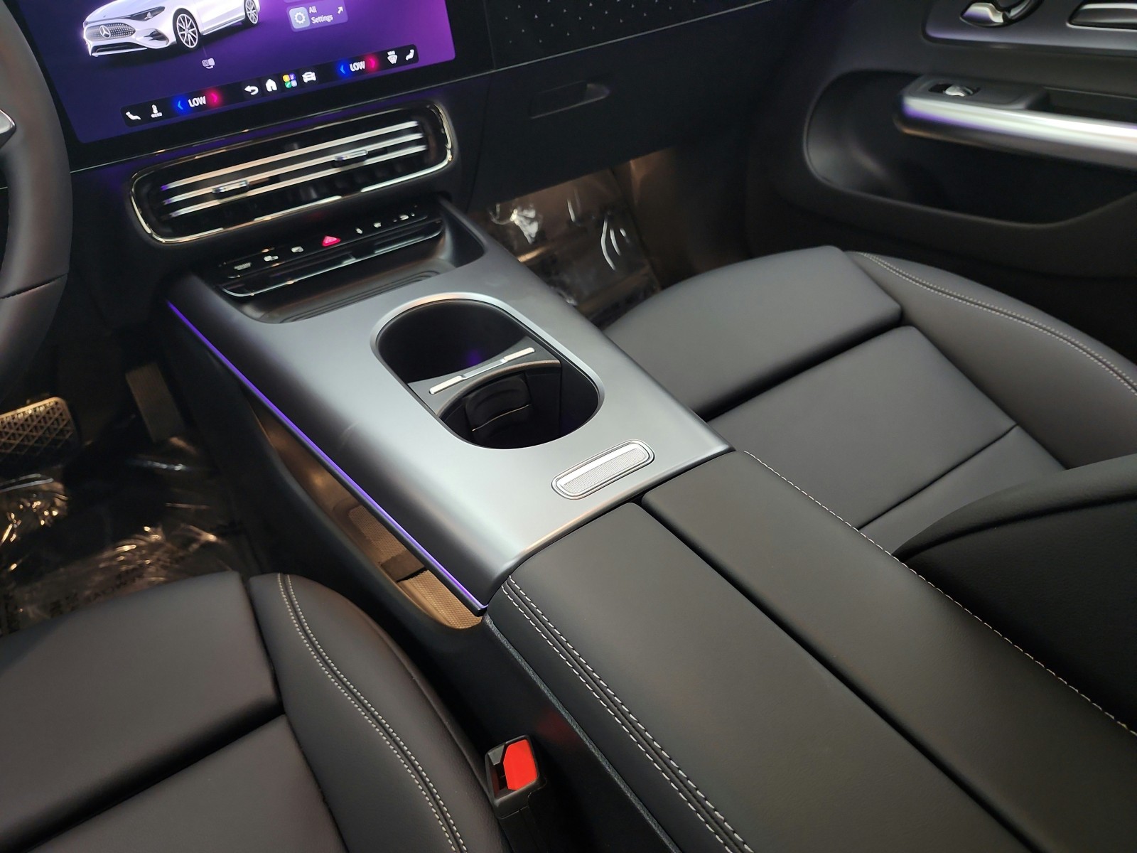 New 2026 Polar White Mercedes-Benz CLA 250+ image 10