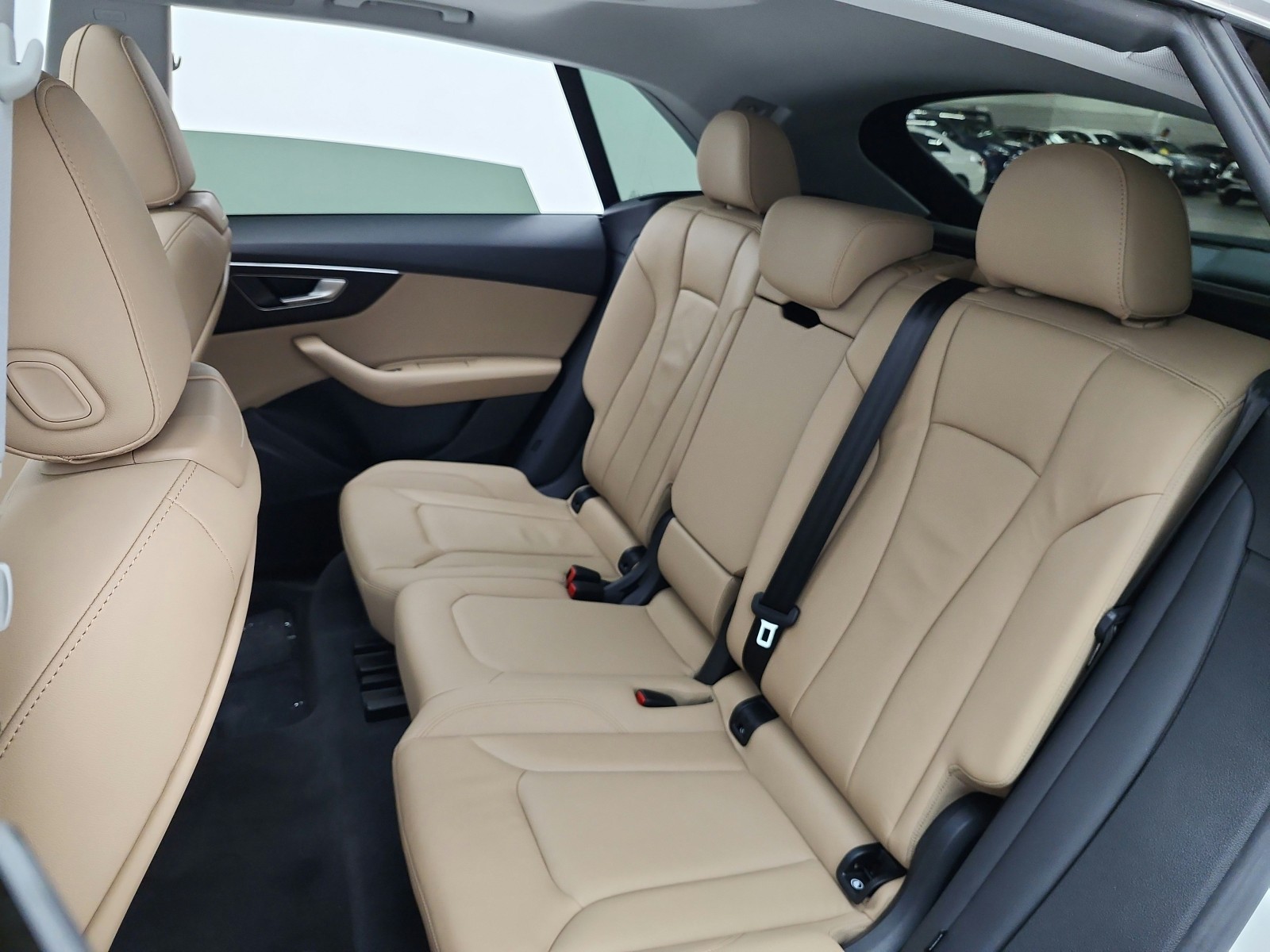 Used 2023 Carrara White Audi Premium image 16