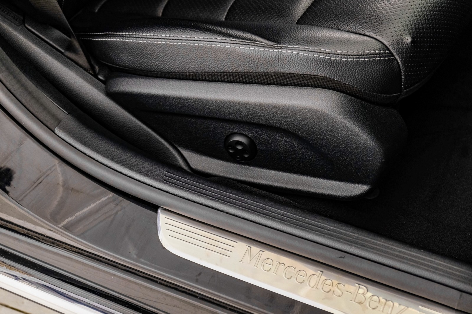 2015 Mercedes-Benz C300 SPORT BLIND SPOT ASSIST NAVIGATION LEATHER SEATS R 34