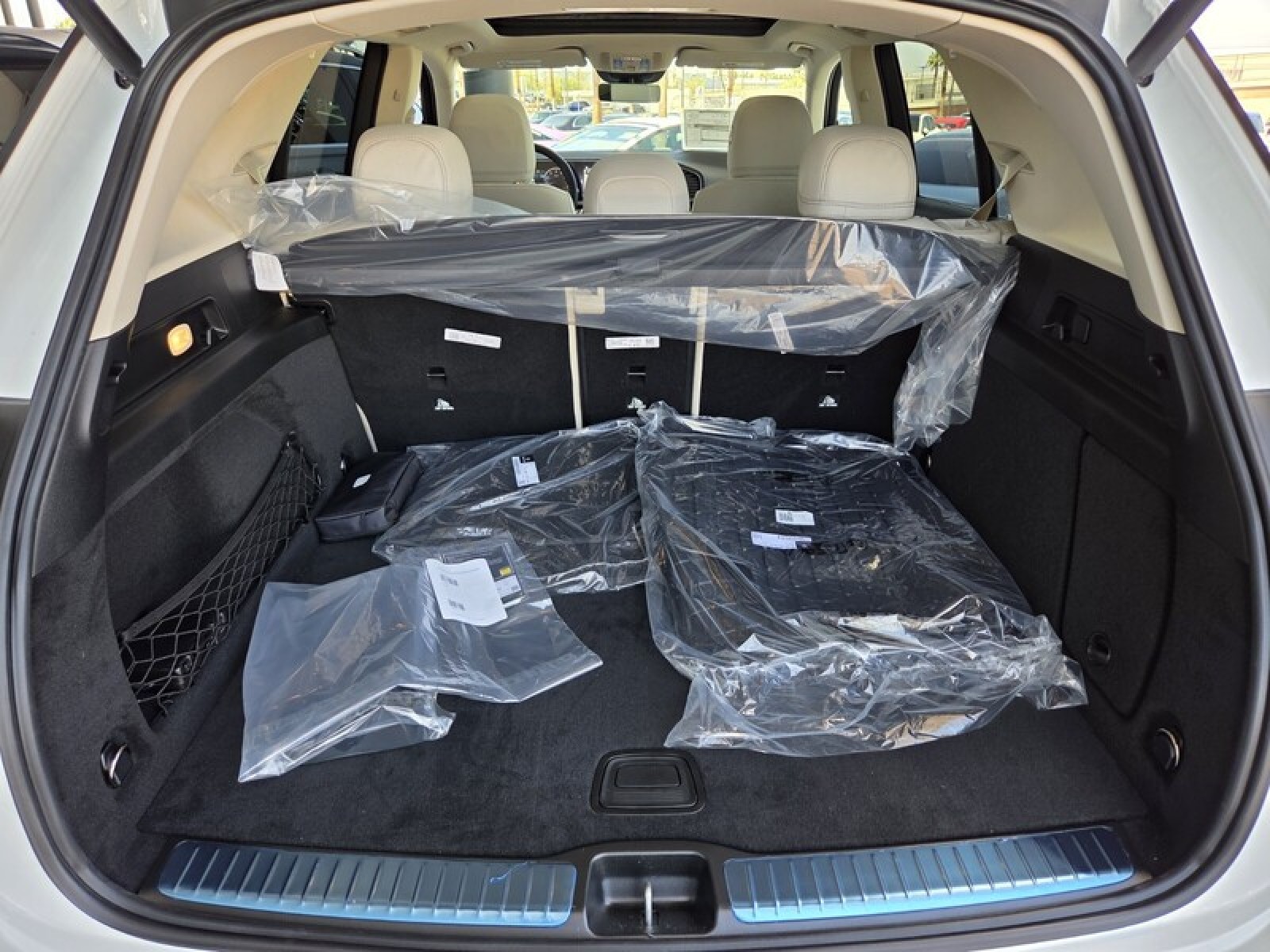 New 2026 Polar White Mercedes-Benz GLE 450 4MATIC® SUV image 15