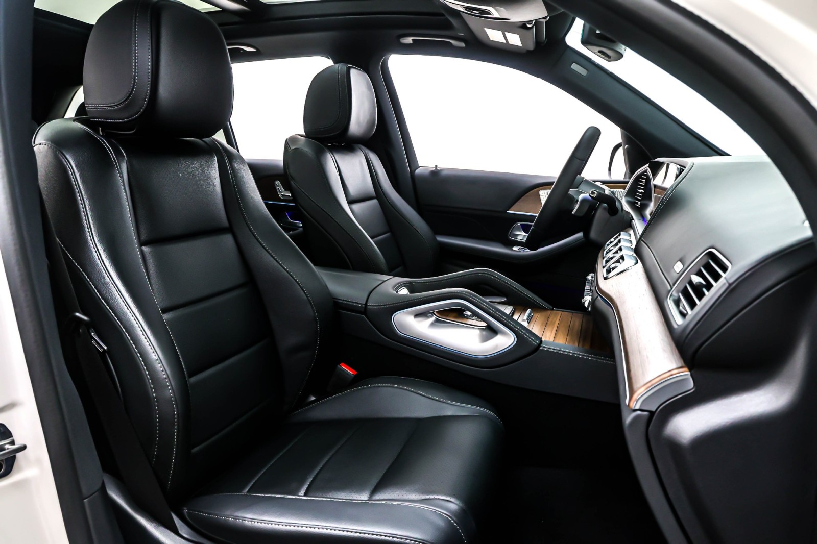 New 2026 Polar White Mercedes-Benz GLE 350 image 7