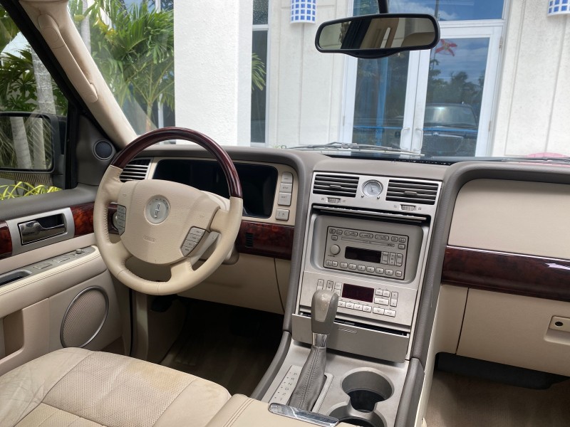 2004 Lincoln Navigator LOW MILES 67,511 SUNROOF in ,