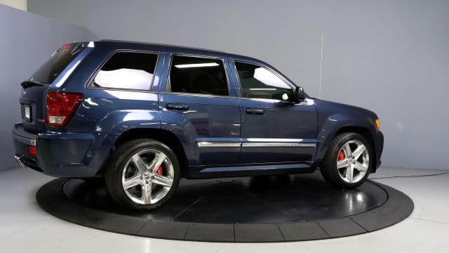 2010 Jeep Grand Cherokee SRT-8 7