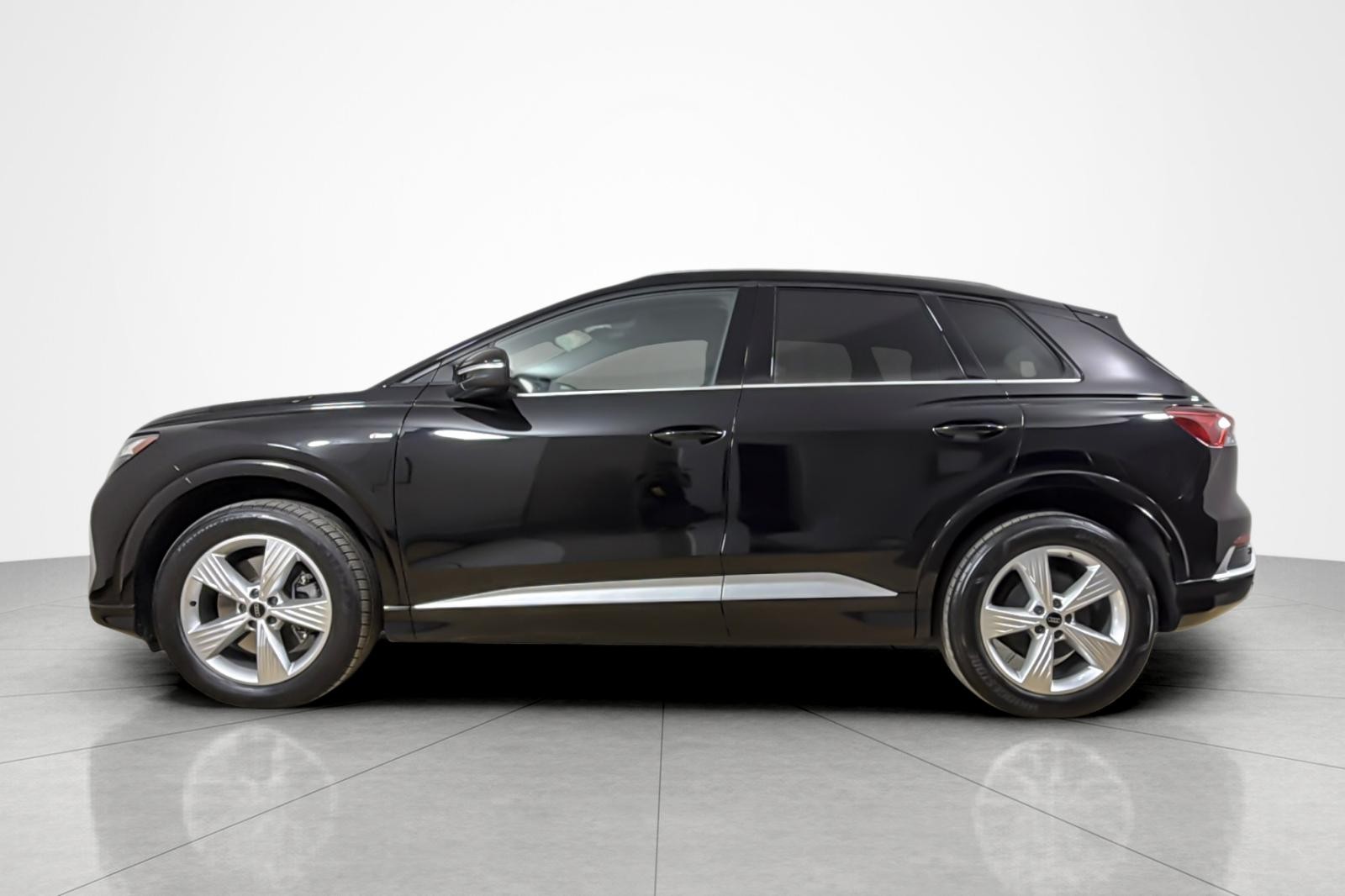 Certified Used 2023 Mythos Black Metallic Audi Premium 50 quattro image 2