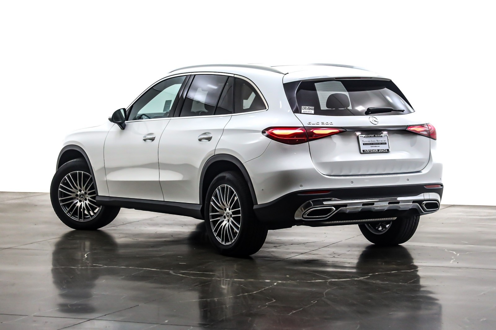 New 2026 Polar White Mercedes-Benz GLC 300 SUV image 12