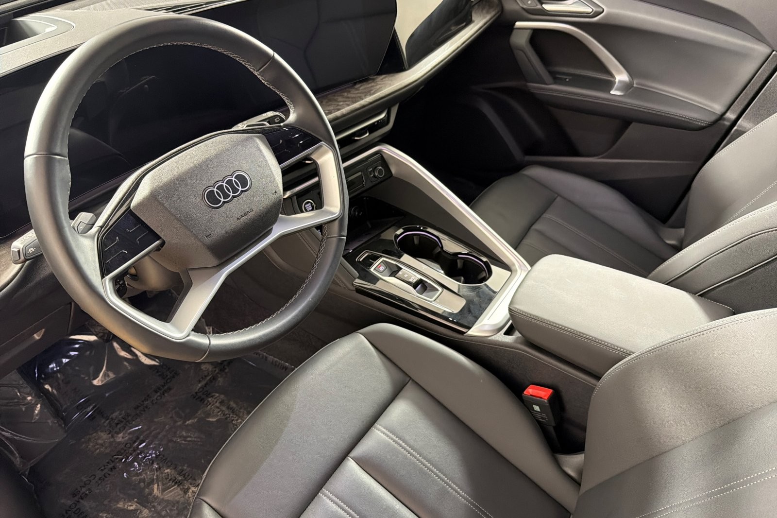 Used 2025 Mythos Black Metallic Audi Premium Plus 2.0 TFSI quattro image 9