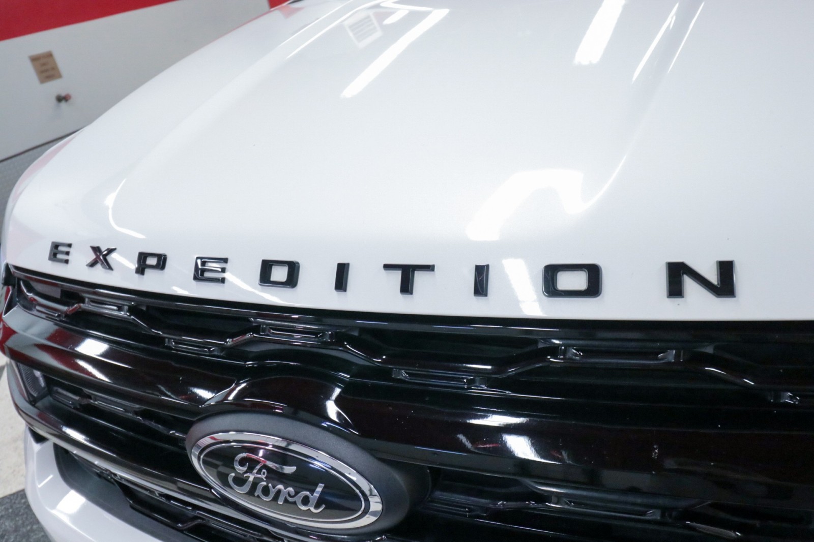 Used Car 2022 Ford Expedition Max  Limited For Sale Under $40,000 In Austin, Texas